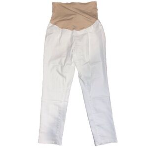 NWOT Women’s White Maternity Jeans Size M